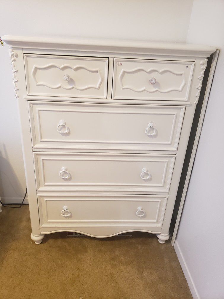 Sweetheart Collection 5 Drawer Chest