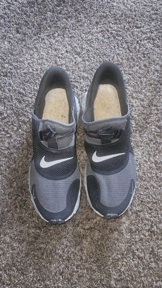 Nike Men Gymnastics Shoes Sneaker 12