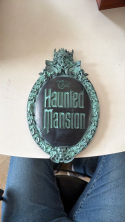 Disney Haunted Mansion Plaque