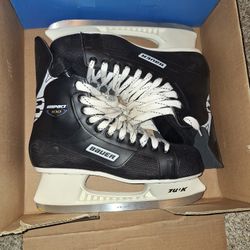 Size 10 Bauer Impact 100 Jr Hockey Skates 