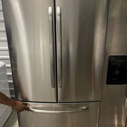 Refrigerator/ Works Perfectly 