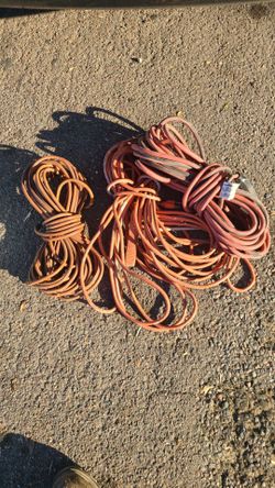 EXTENSION CORDS