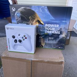 Xbox Series X + Controller 