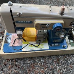 Vintage Sewing Machine