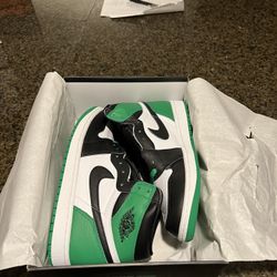 Air Jordan 1 Retro High OG “Lucky Green”
