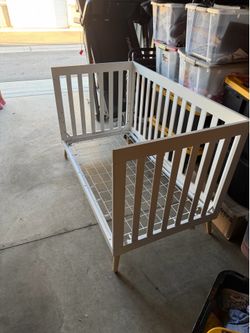White Crib Bed