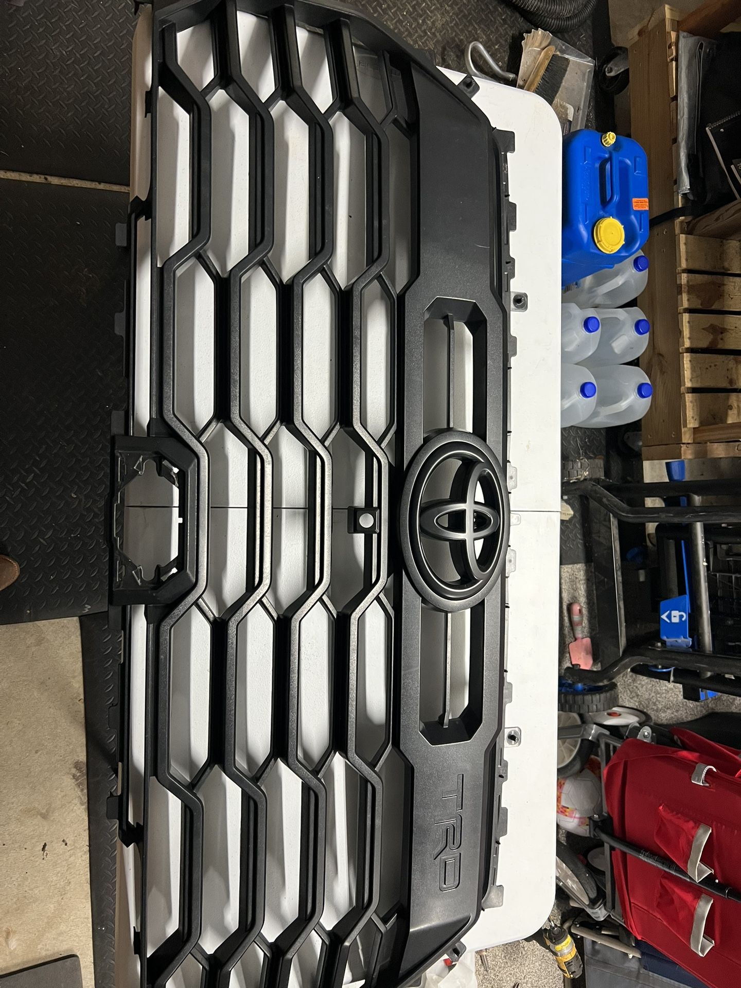 2022-25 Tundra Grill