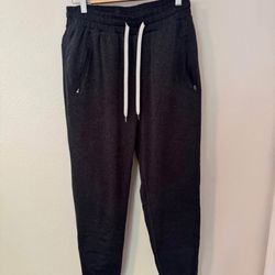 Men’s Vuori Ponto Performance Jogger Size Medium 
