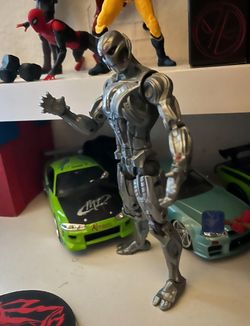 Marvel Legends Ultron 
