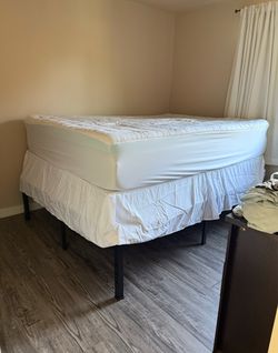 NEW Queen bed metal frame -18inch