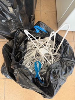 100+ white hangers