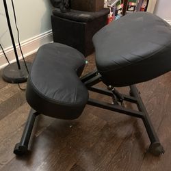 Ergonomic Kneeling Chair