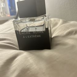 Encre Noir A L’extrême 