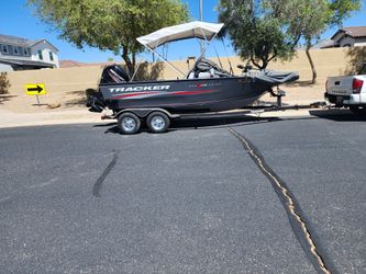 2017 Tracker Pro guide SC 175.DEEP V