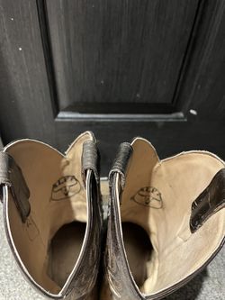 Boots used 150