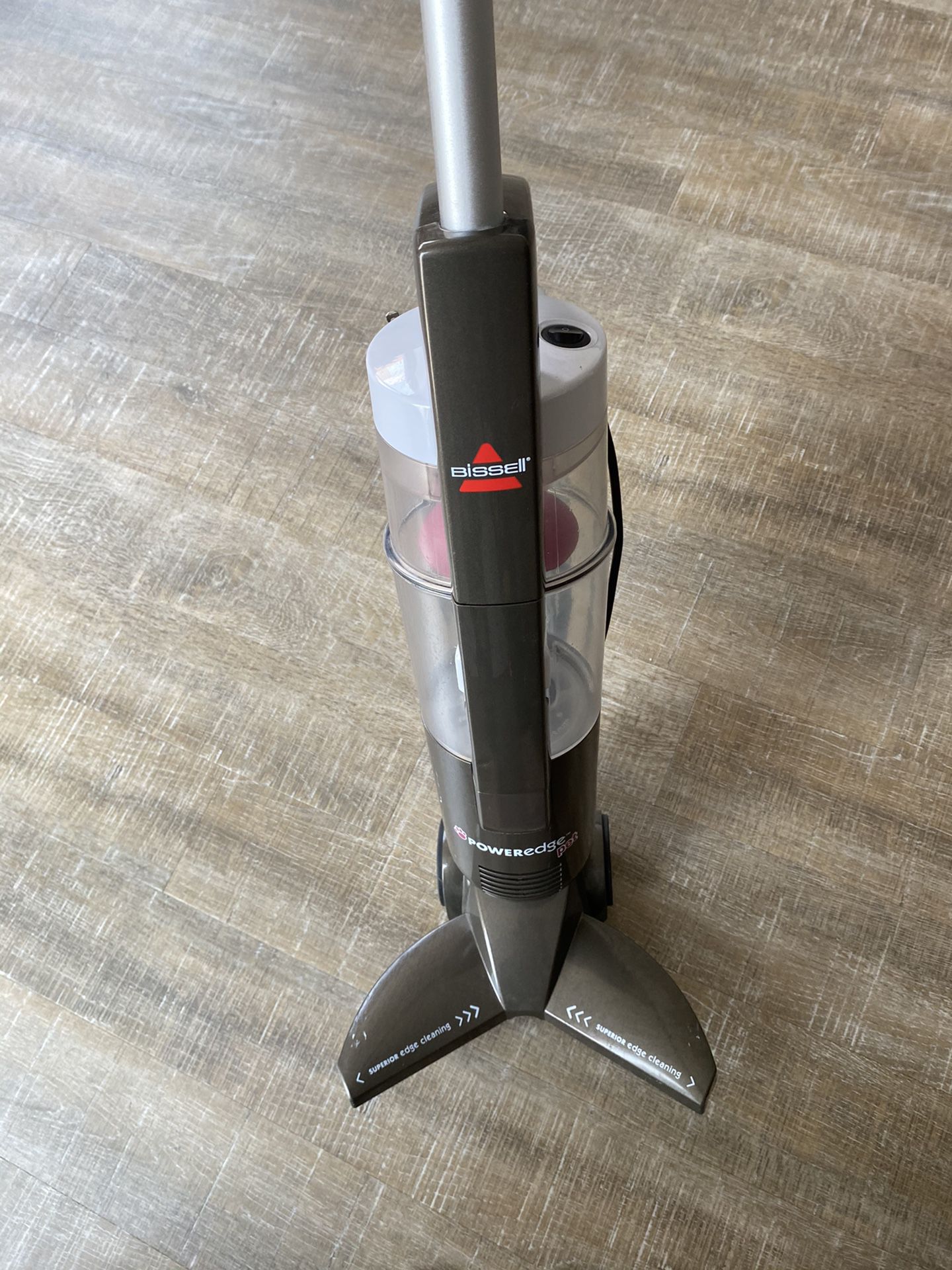 Bissell Poweredge Pet Hardwood bagless vacuum cleaner