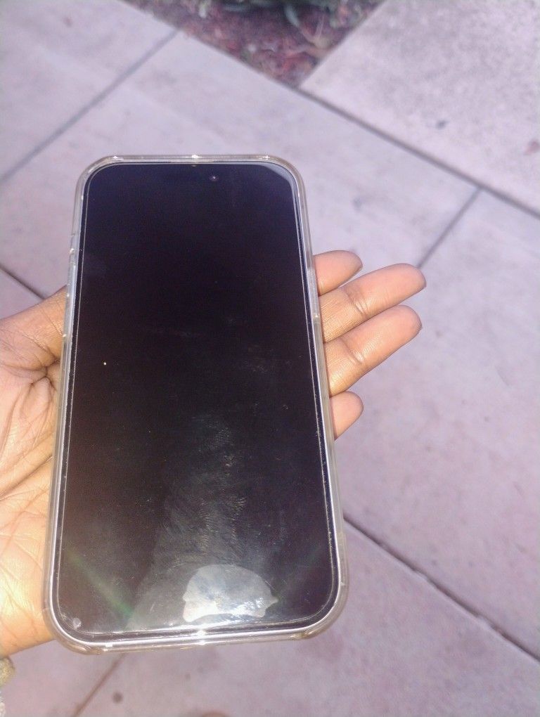 iPhone 15 & Aquabarista K-cup and Water Dispenser