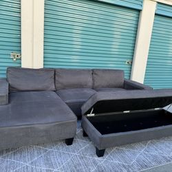 *FREE DELIVERY* Large 3 piece gray sectional w/ storage ottoman