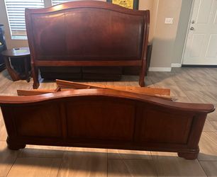 Beautiful Cal King Bedframe