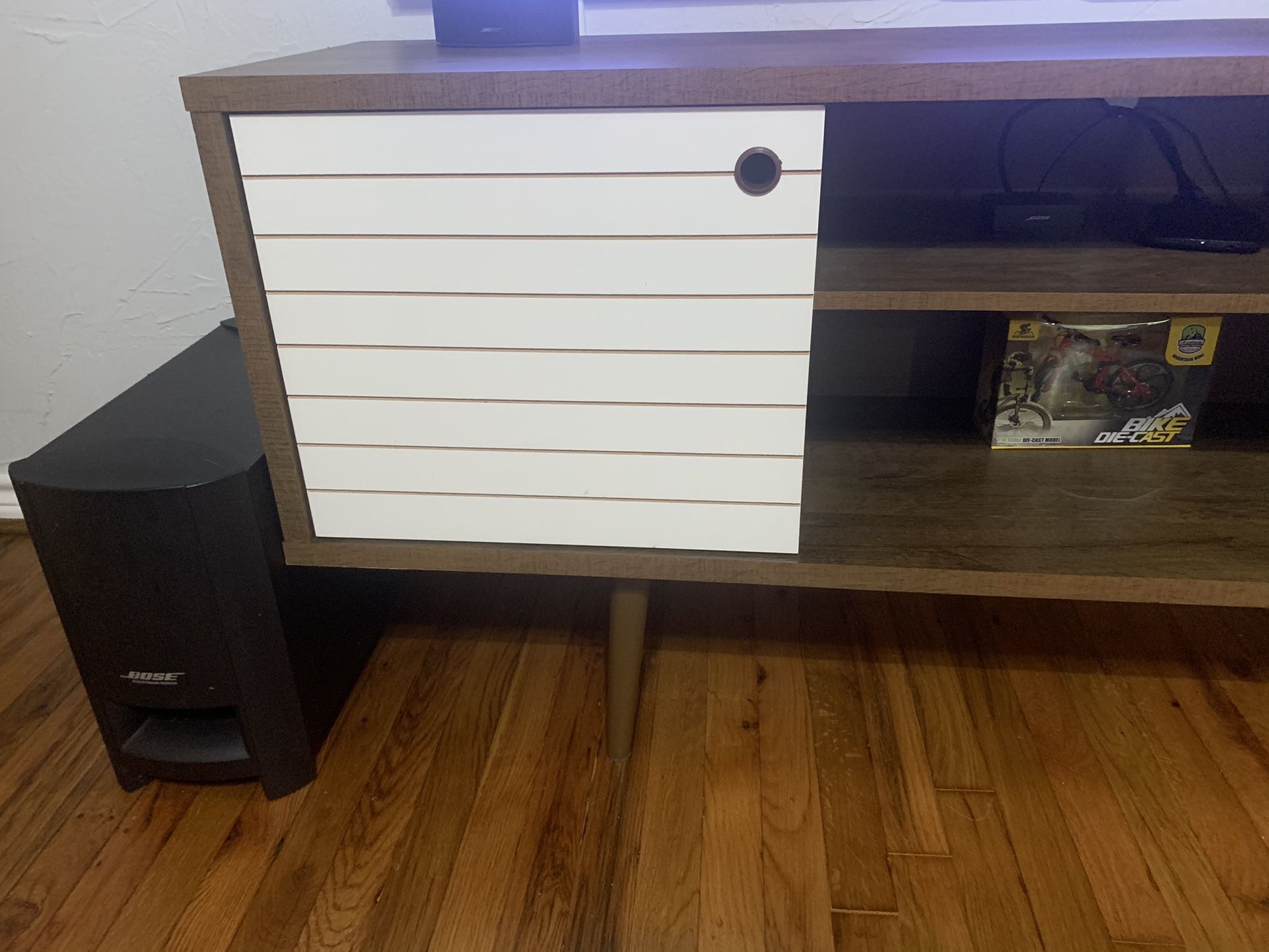Tv Station Console (consola )