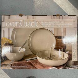 16 Piece Dinnerware Set
