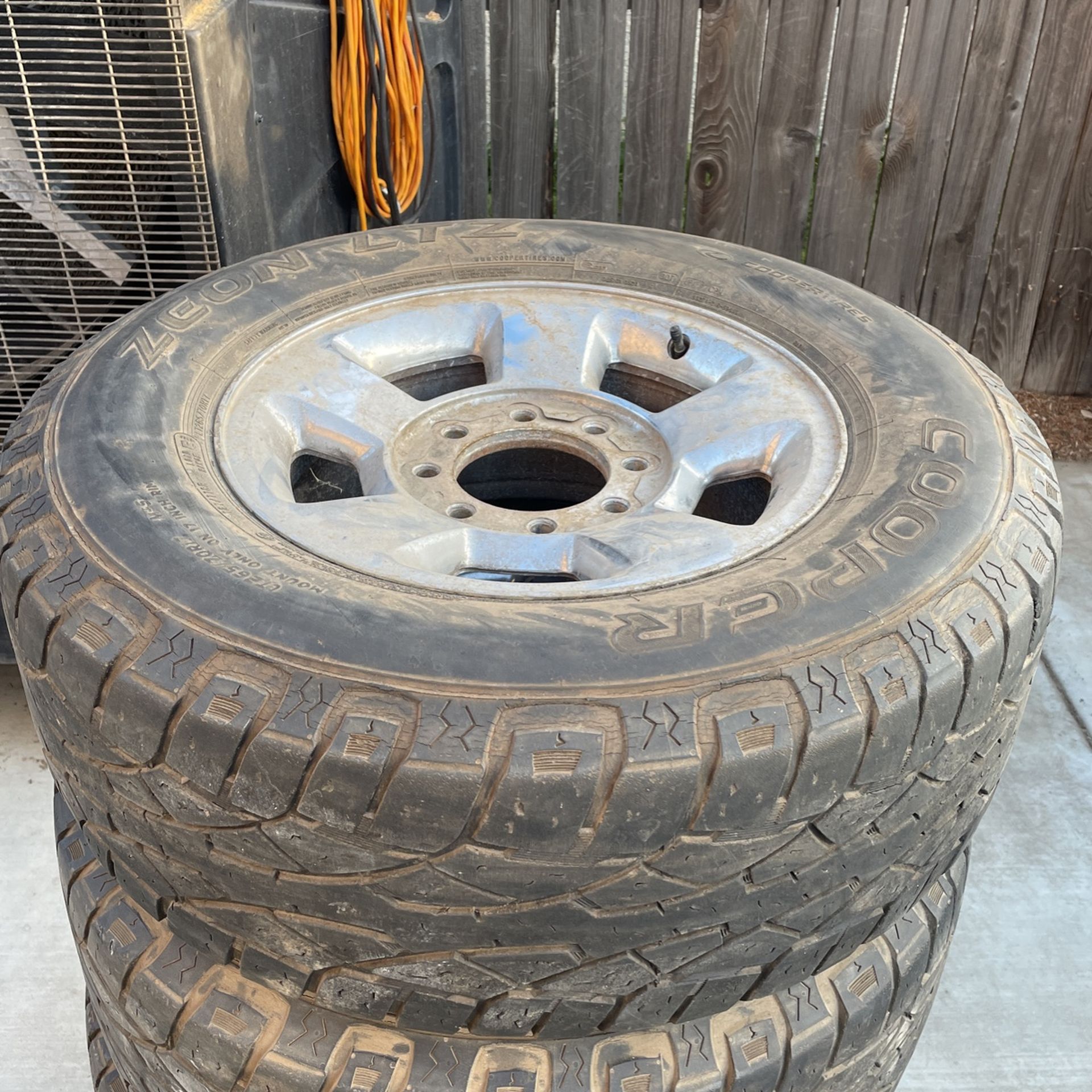 2500 Duramax diesel stock tires and rims