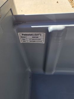 LG washer/dryer pedestal bases (pair) WDP4W