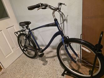 🔥🚲🔥Schwinn
Sierra 7(26 Fat Tires ,large Frame )🔥🚲🔥