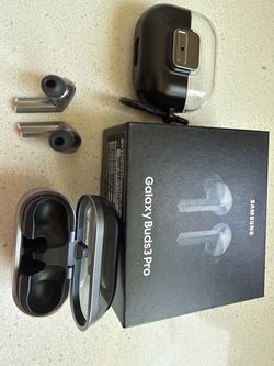 Samsung Galaxy Buds3 Pro – Silver – Excellent Condition – $90 OBO