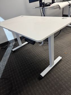 White Electric Standing Desk