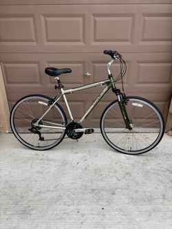Trek 7100 21 Speed. 700c Wheels. Aluminum. 20” Size.