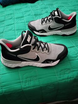 Brand New! NIKE ALPHA Huarache 3   9.5 Men's