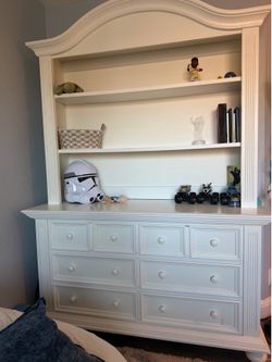Dresser with hutch