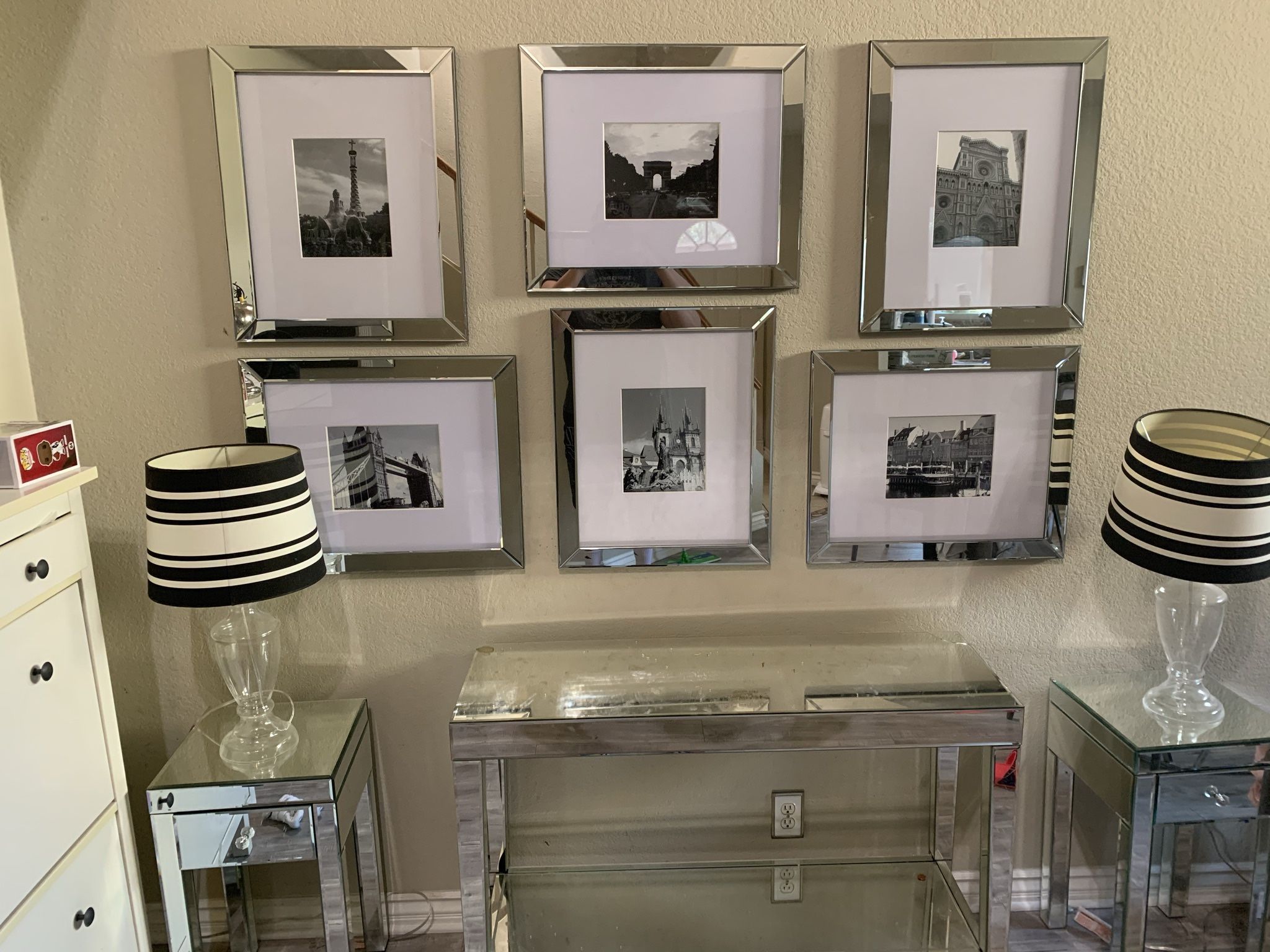 Mirrored Table, Side Tables, Photo Frames, 2 Lamps