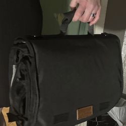 MOYSOON Vented Animal Carrier Multiple Doors for Dogs/Cats NEVER USED FREE SHIP