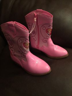 Disney boots 6c