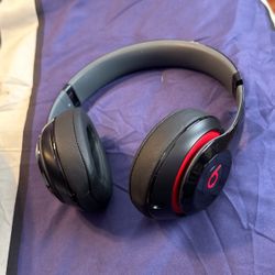 Beats By Dr. Dre- Black Studio 2.0