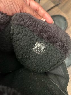 Women snow shoes size 10