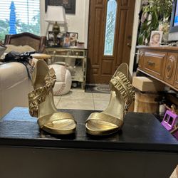 91/2 Michael Kors 41/2 Inch Heel