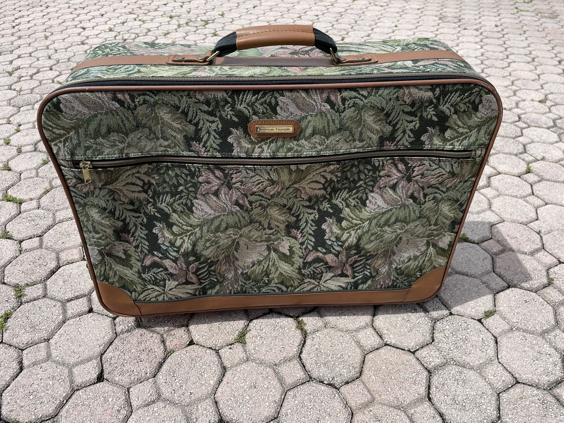 American Tourister Floral Suitcase In Good Condition $15 Firm On Price