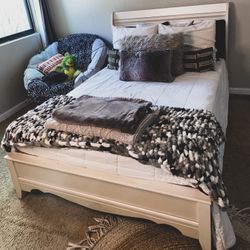 Full Size Sleigh Bed Frame – Gently Used