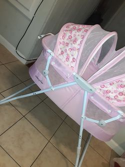 Dream On Me Bassinet