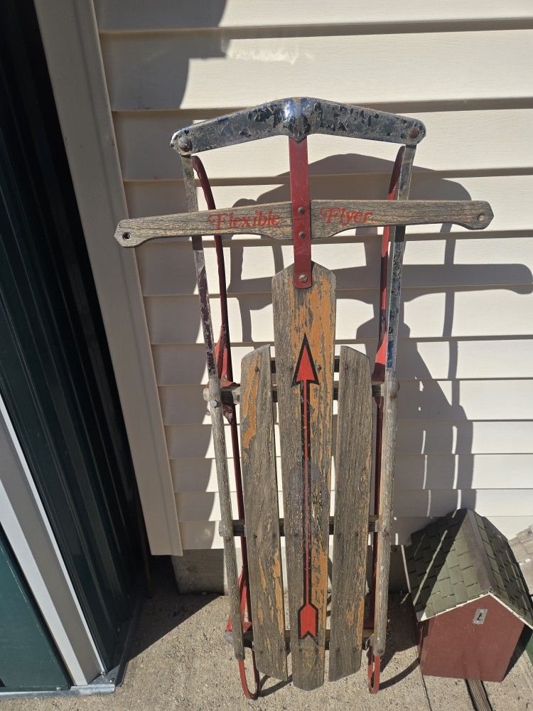 Vintage Flexible Flyer metal sleds