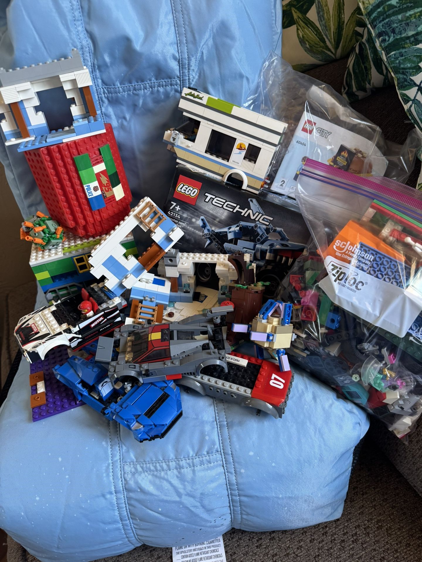 Lots Of Misc. Legos!!!!!