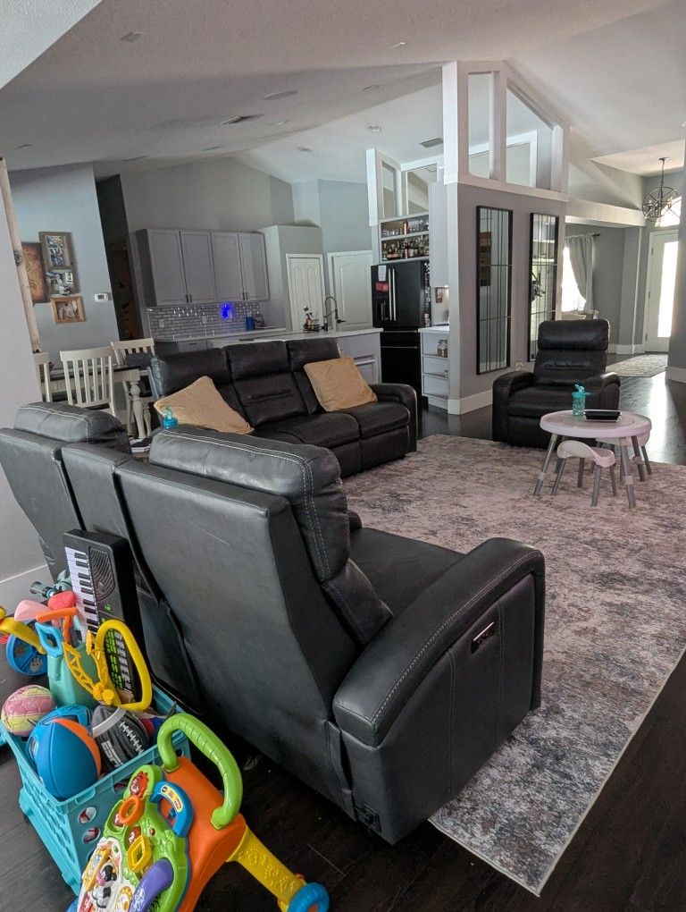 Leather Reclining Couches