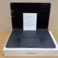 APPLE MACBOOK AIR 2025 13”