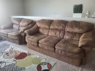 Moving Sale - American Signature Used 5 seater (3 + 2) Sofa