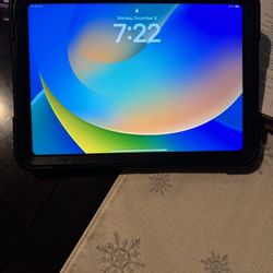 iPad 10th Gen