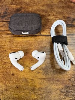 Apple AirPods Pro with Charging Cable