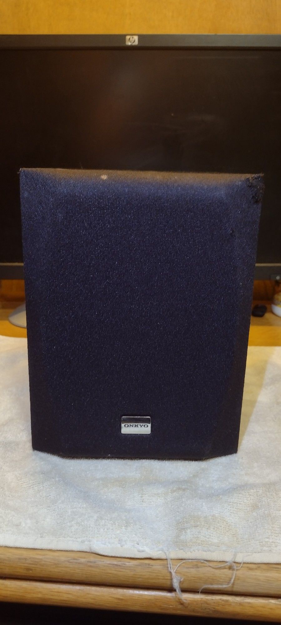Onkyo Speaker (left)